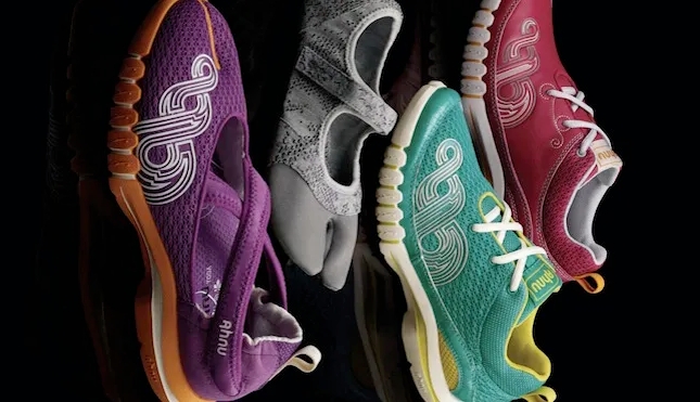 HOKA的姐妹品牌（pái）七年後“整容”歸來？定位高（gāo）端跑鞋，中國不賣（mài）！