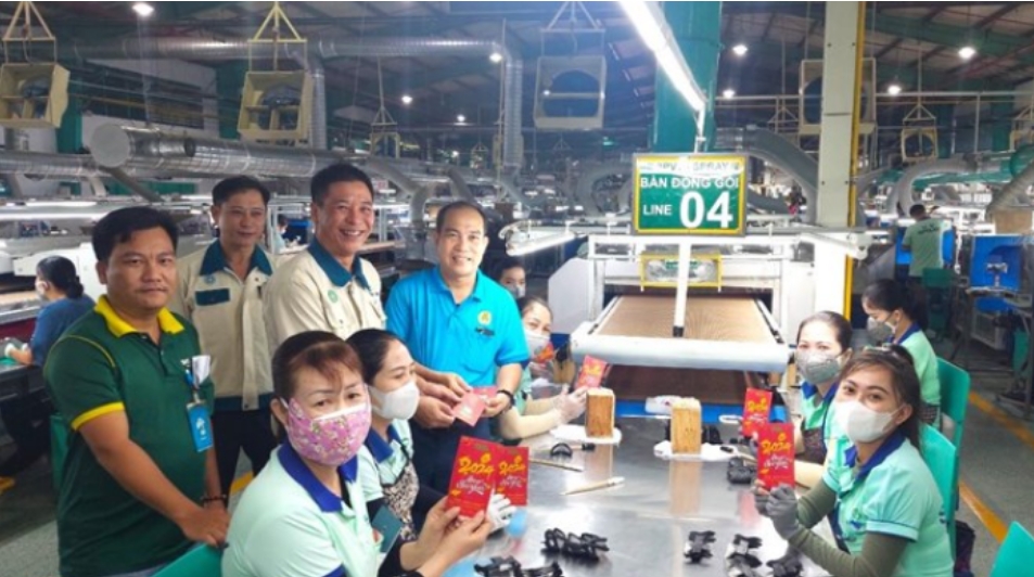 知名鞋企撐不住了！耐克代工大（dà）廠（chǎng）宣布招聘上千工人！