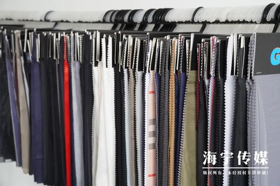 做別人做不到的麵料（liào）！海寧廣貿紡織（zhī）：訂單排長隊，始祖鳥、江（jiāng）南布衣都用它